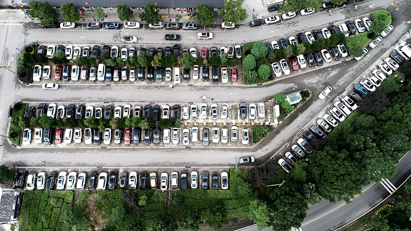 免費停車！大連游客為黃龍洞景區(qū)停車場點贊